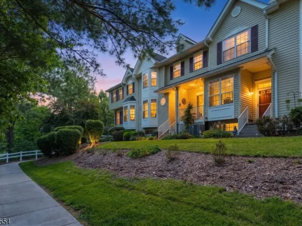 18 Kentworth Ct, Raritan Twp., NJ 08822