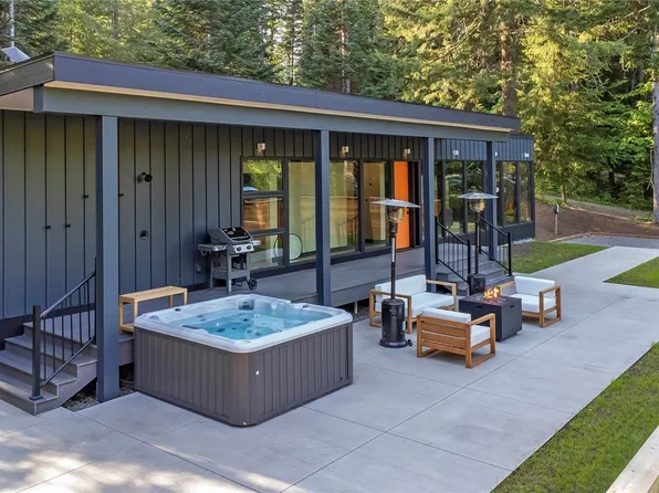 138 Armstrong Lane, Packwood, WA 98361