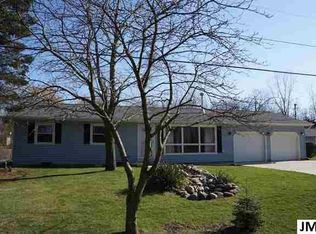 758 Oak Hills Dr, Brooklyn, MI 49230