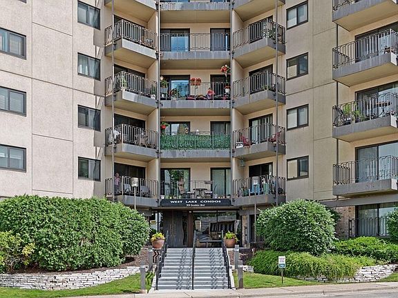 2nd image of 3131 Excelsior Blvd APT 202