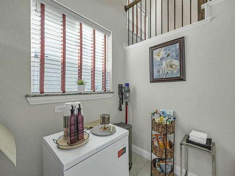 5520 Palisades Dr — Photo 36
