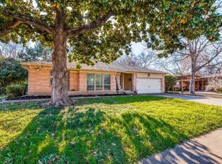 2234 Springhill Dr, Dallas, TX 75228