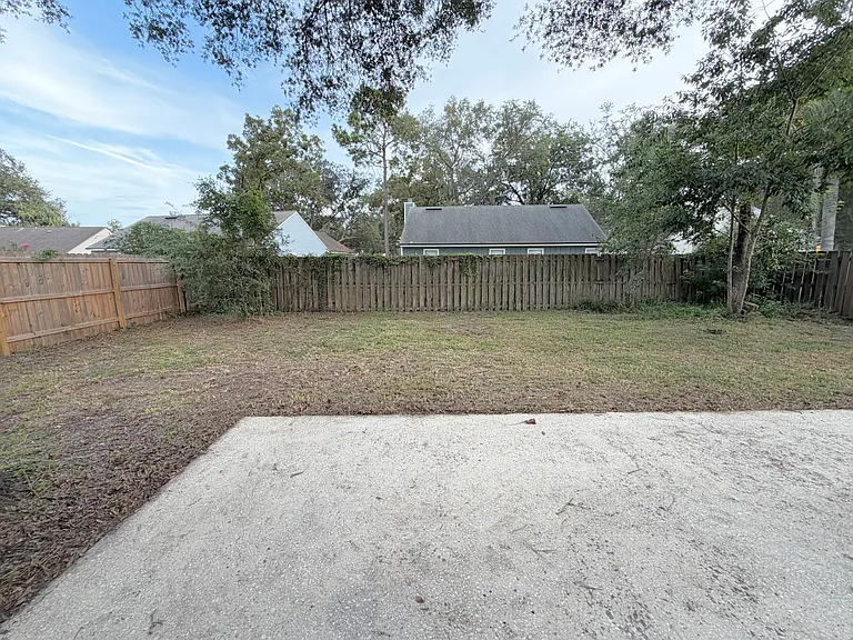 14174 Hampton Falls Dr N — Photo 9