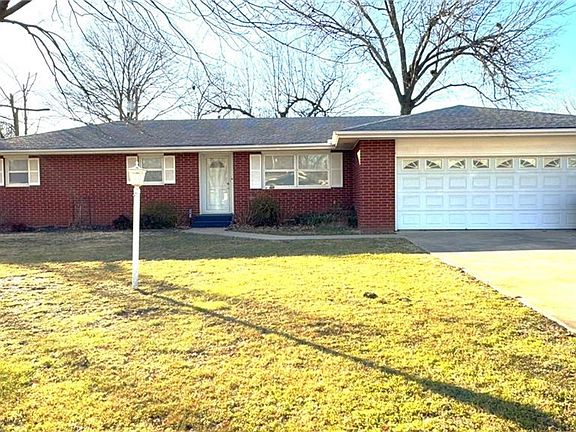 2nd image of 410 S Wilshire Blvd