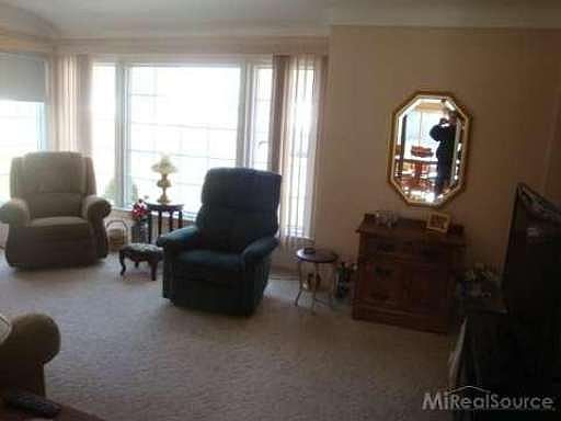 3rd image of 69 Canfield Dr