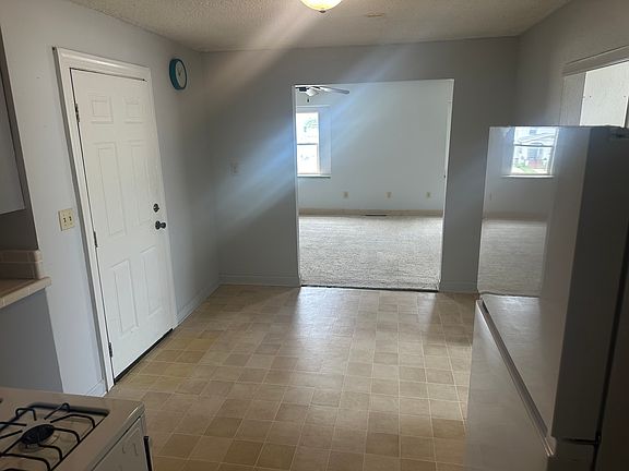 2nd image of 541 Blackhawk Blvd