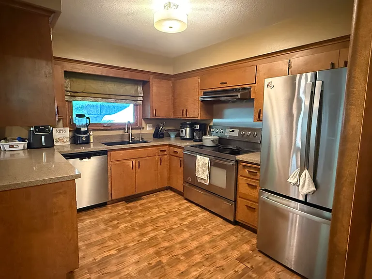6912 E Fish Lake Rd — Photo 12
