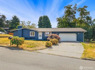 806 Marion Pl, Kent, WA 98030