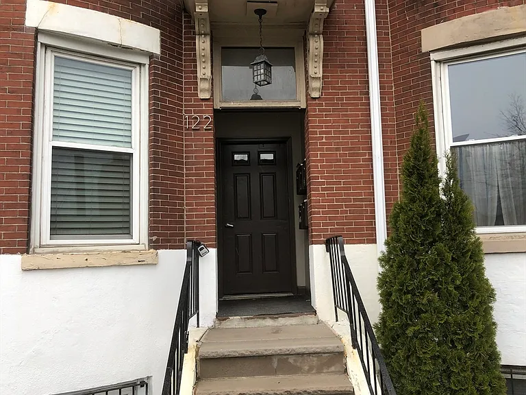 122 London St #2 — Photo 4
