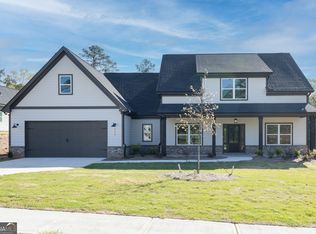 305 White Oak Way, Monroe, GA 30655