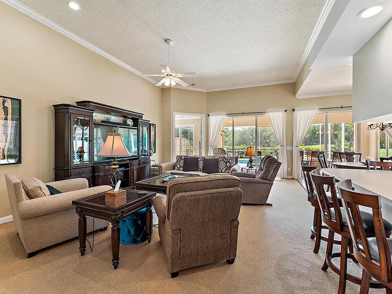8485 SE Palm Hammock Ln — Photo 16