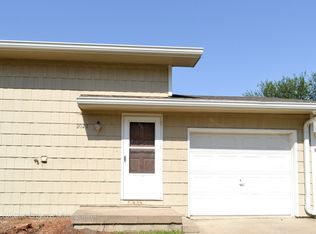 2025-27 Shirley Ln #2027, Manhattan, KS 66502