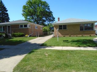7064 W Kedzie St, Niles, IL 60714