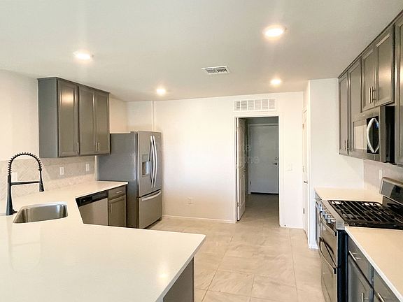 5th image of 8010 S Golden Bell Dr