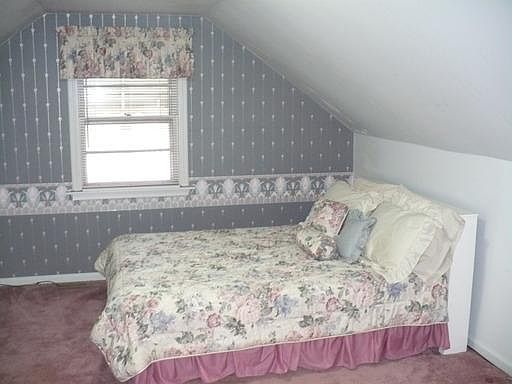 3rd image of 1424 Waverly Pl