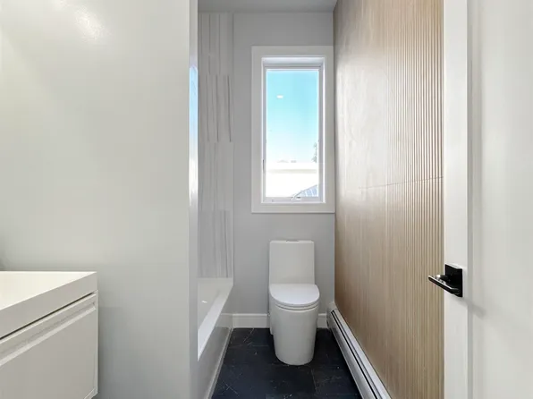 29 Carlton Avenue image 19 of 32