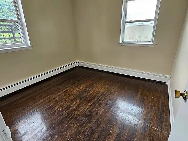 2nd image of 605 Nye Ave APT C4