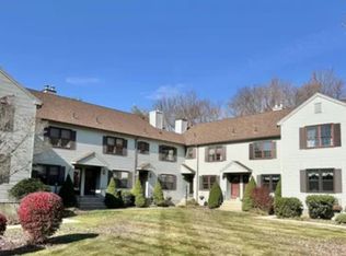 212 Village Dr, Torrington, CT 06790