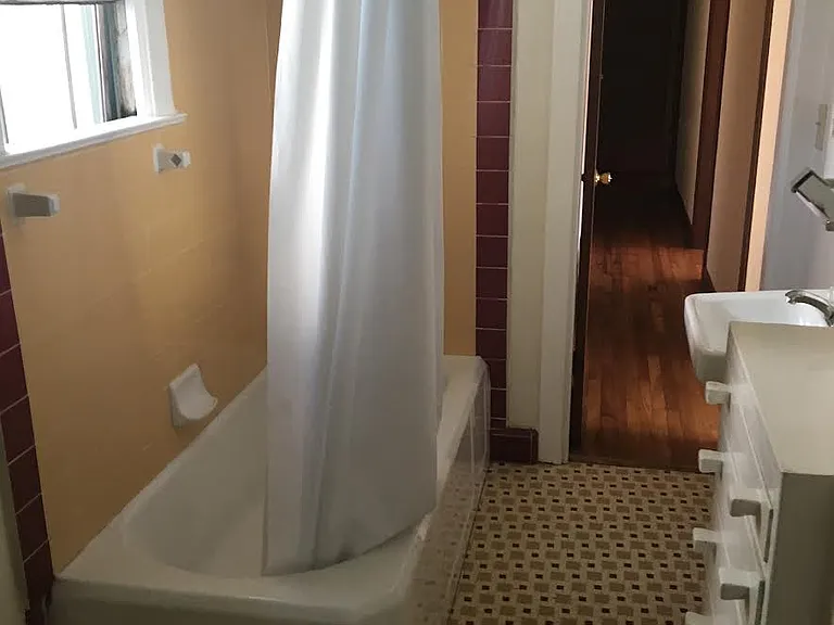 2233 Blake St — Photo 4