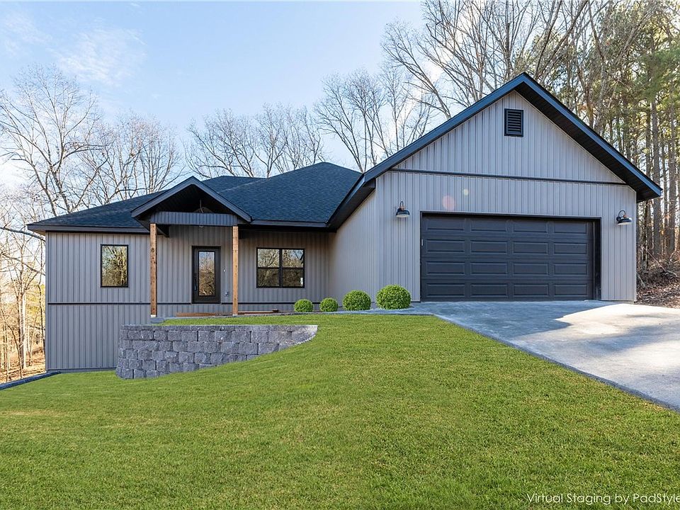 1st image of 8 Stronsay Ln