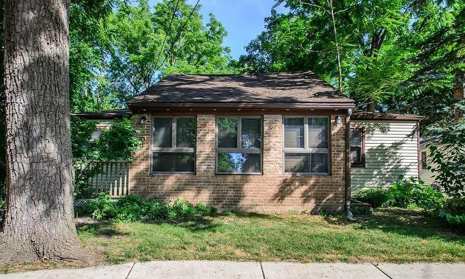 1st image of 1301 Jones Dr