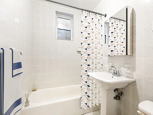 Rented by Compass | media 5