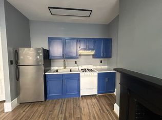 19 E Centre St APT 1, Baltimore, MD 21202