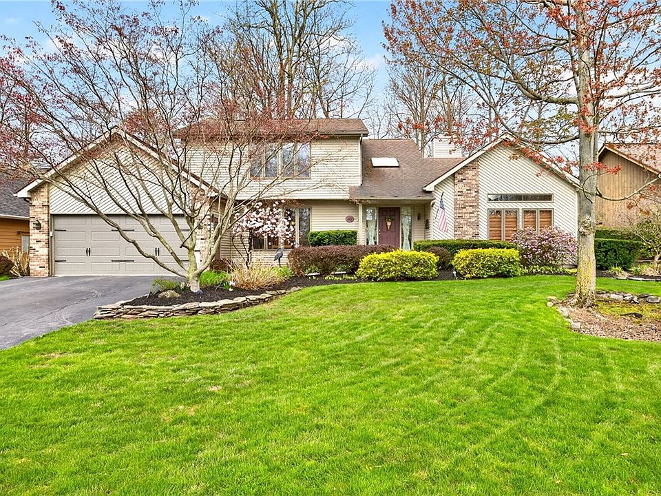 1st image of 49 Wood Run Cir