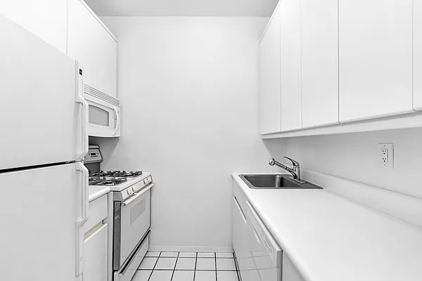 Sold by Douglas Elliman | media 6