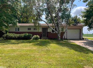 102 Westgate Dr, Forest City, IA 50436