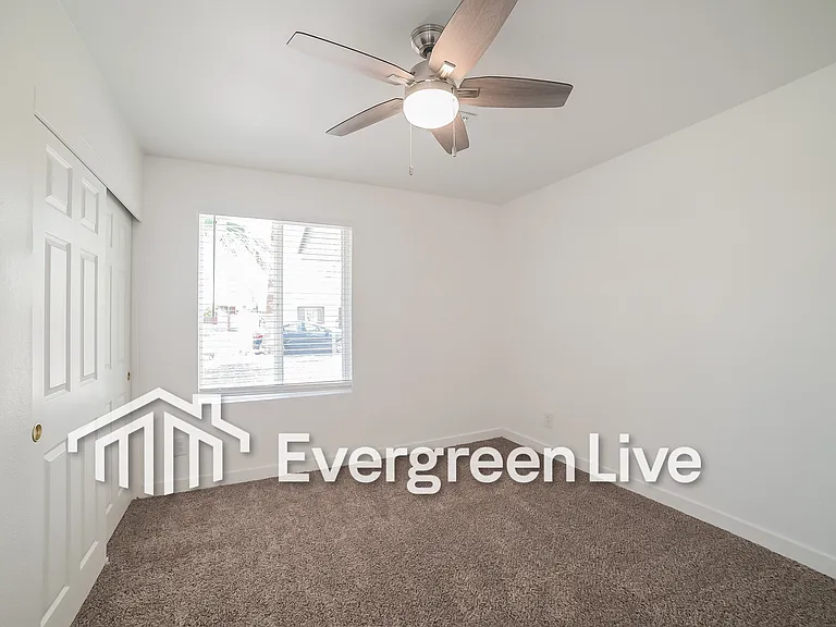 6615 W Coolidge St — Photo 5