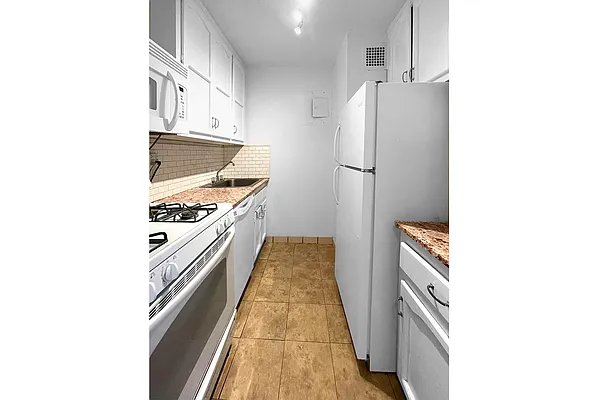 Rented by Warburg | media 6