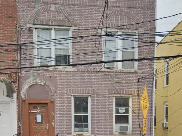 24 Brighton 4 Ter, Brooklyn, NY 11235