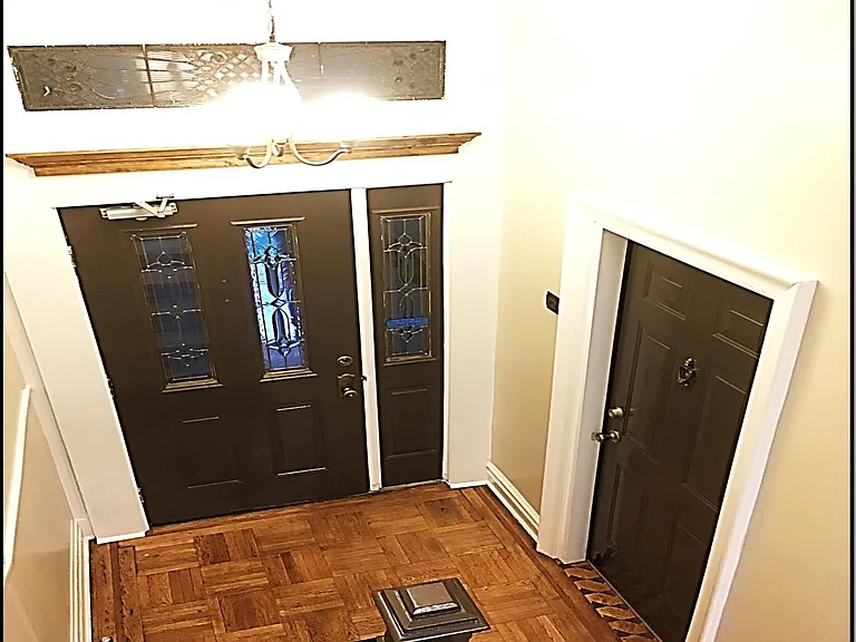 86 Sherman Pl — Photo 2