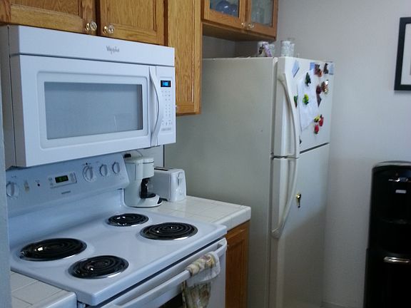 5th image of 2608 Fairmont Ln