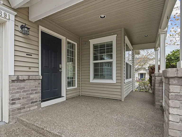 4391 NW Diamondback Dr — Photo 2