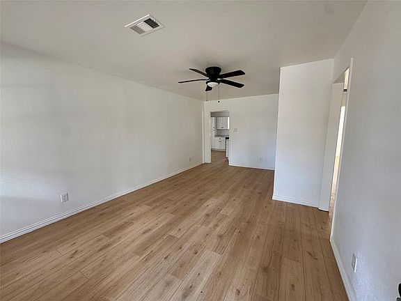 5th image of 3416 Sunnydale Ln