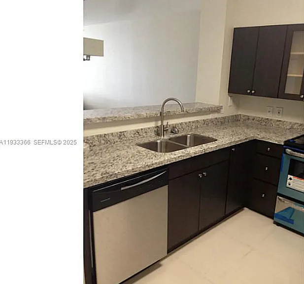 4350 NW 107th Ave #102 — Photo 4