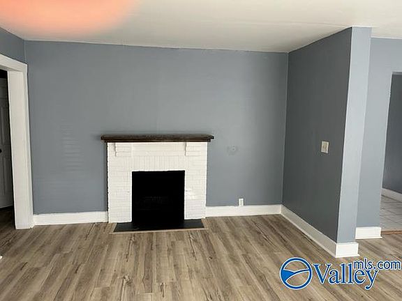 4th image of 2704 Union Dr NW
