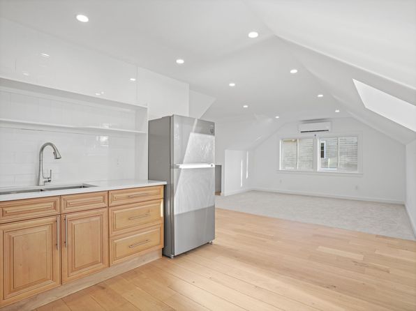 54 Richmondville Ave #1