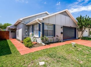 5541 Club Crest Dr, Mesquite, TX 75150