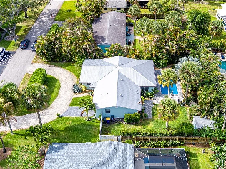 206 SE Wentworth Dr — Photo 42