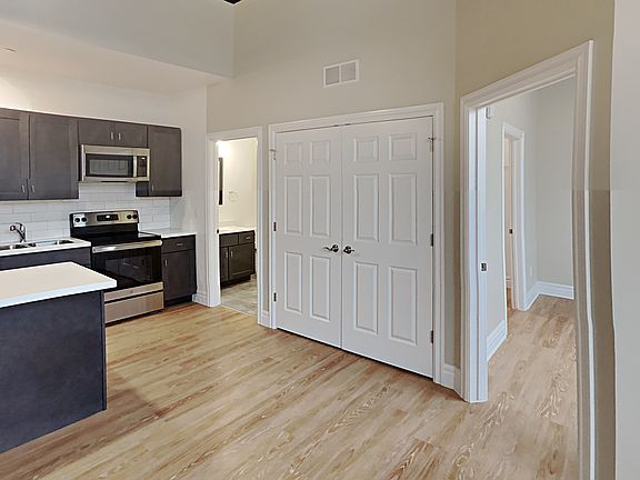 5th image of 235 W Saginaw St Unit S