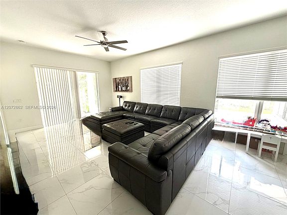 4th image of 16747 NW 10th St