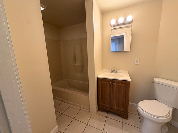 4th image of 359 Water St Unit 2R