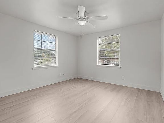 4th image of 517 W Houston St