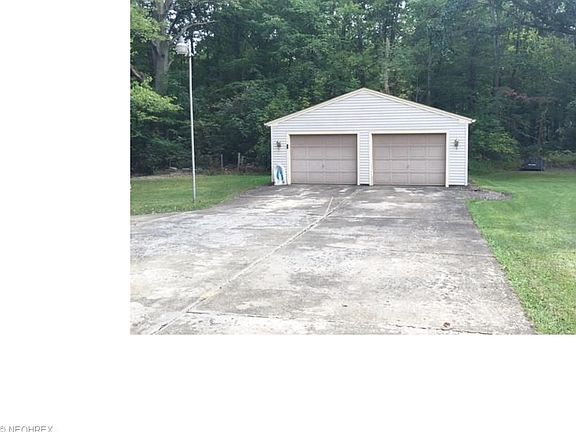 3rd image of 3590 Valacamp Ave SE