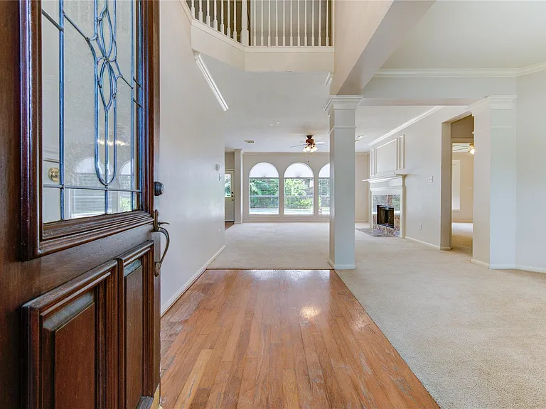 1107 Magnolia Woods Ct — Photo 3