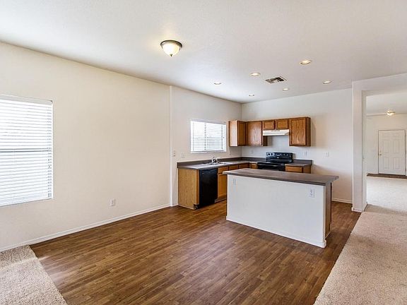 5th image of 574 W Silver Reef Ct