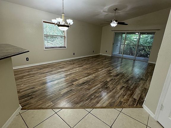 5th image of 12301 Notting Hill Ln Unit 3